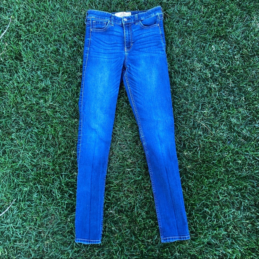 Hollister High Rise skinny jeans